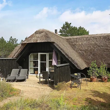 6 Person In Bl Vand * Blåvand